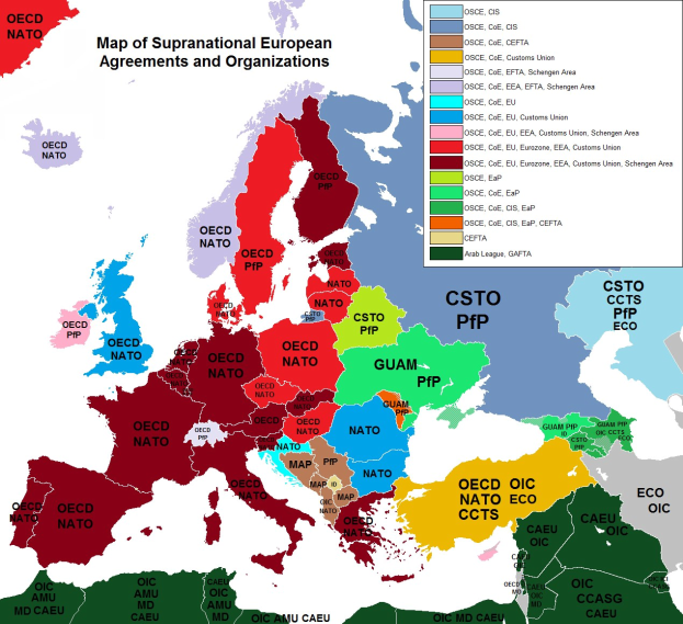 Eine bunte Europakarte, die Länder und ihre Abkommen oder Organisationen zeigt, mit Text für weitere Details.