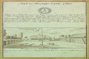 Ein verblichener Abdruck der ersten Fassung der deutschen Verfassung mit einer handgezeichneten Straßenszene mit Fahnenmast, Gebäuden, Bäumen und Himmel.