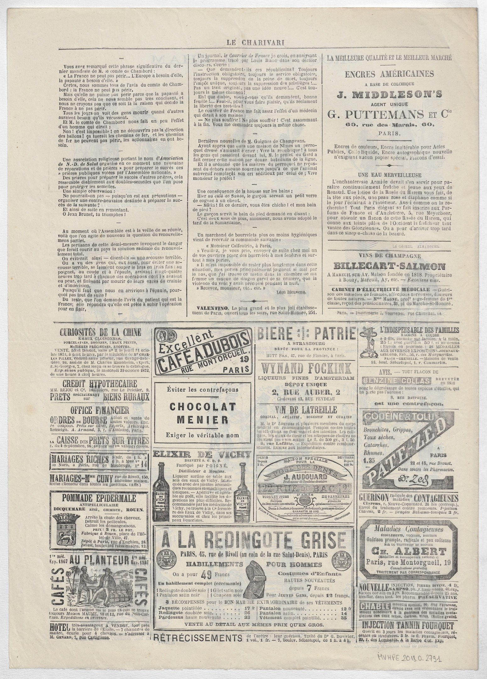 Schwarz-weiß-Bild einer alten Zeitung voller dichter Texte und verschiedener Anzeigen.