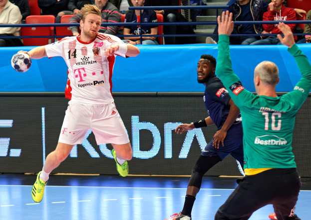 Feier des Klassenverbleibs: BHC fegt Erlangen 32:26 (15:12) vom Platz