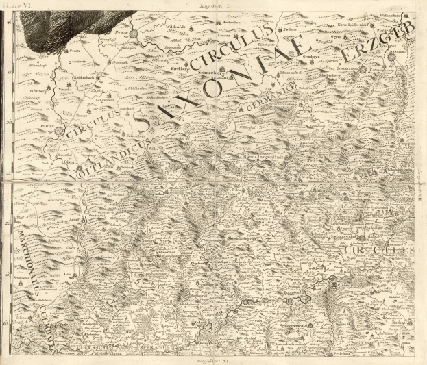 Ein detailliertes altes Kartenbild von Sachsen, Deutschland, das geografische Merkmale wie Flüsse, Berge und Städte zeigt, mit begleitendem Text, der zusätzliche Informationen über die Region und ihre Bewohner liefert.