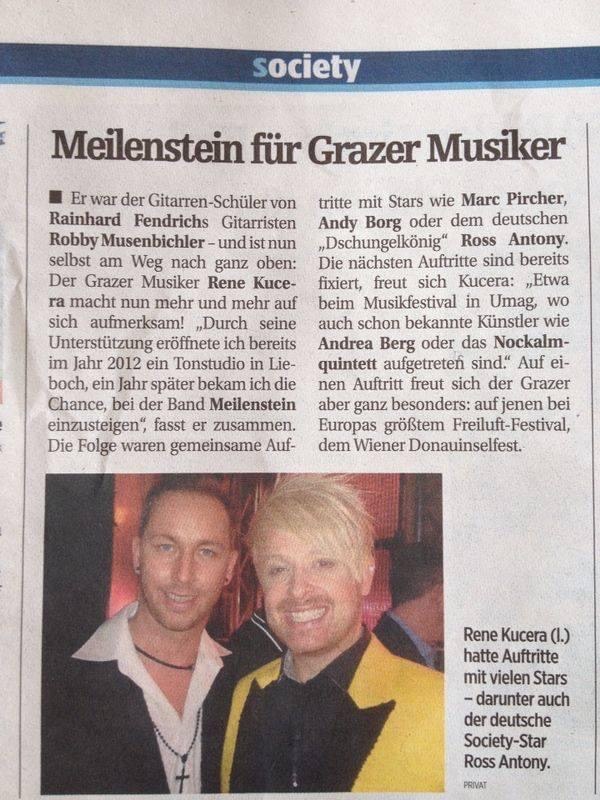 Zwei Männer in Anzügen lächeln in einer Zeitungsartikelüberschrift 'Grazer Musiker' vom März 2012